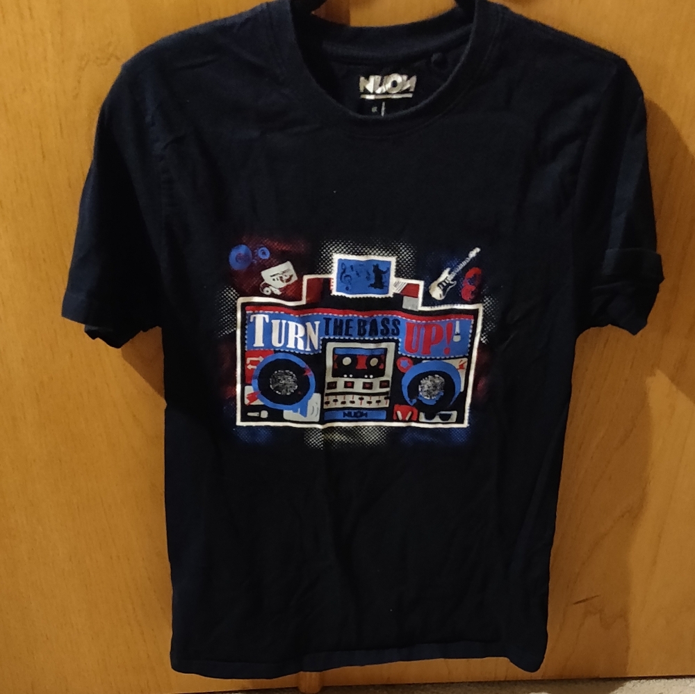 Boys slogan graphic tshirt L
